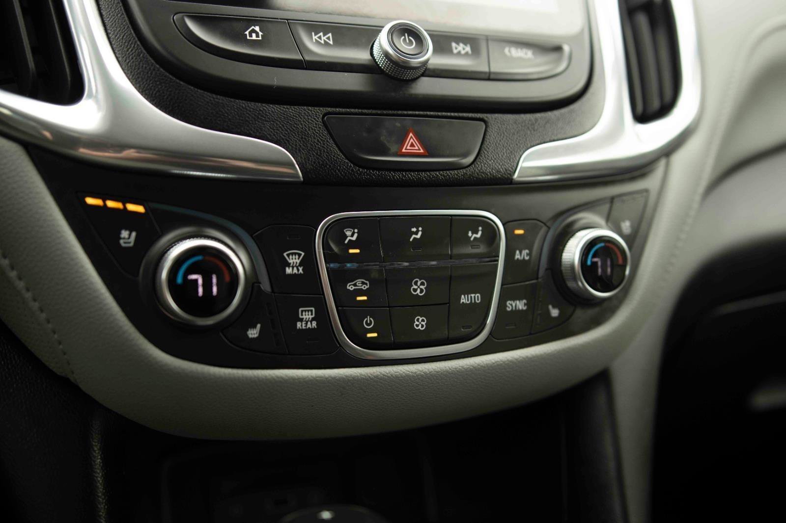 Used 2019 Chevrolet Equinox Premier FWD image 9