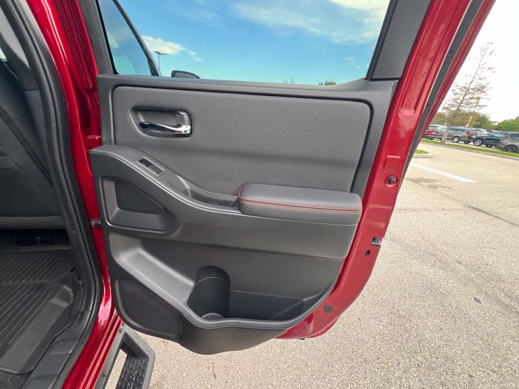 Used 2022 Nissan Frontier PRO-4X w/ Off-Road Protection Package AWD/4WD image 13