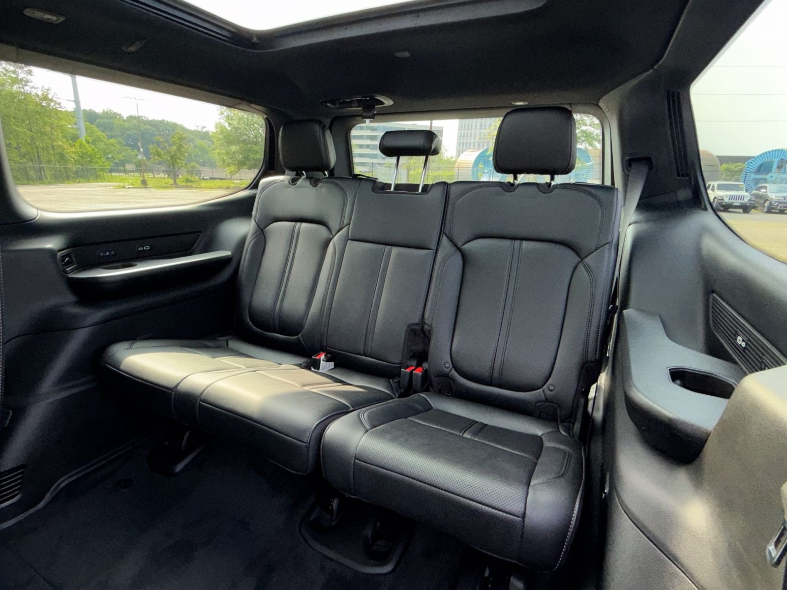 New 2026 Jeep Grand Wagoneer Limited AWD/4WD image 26