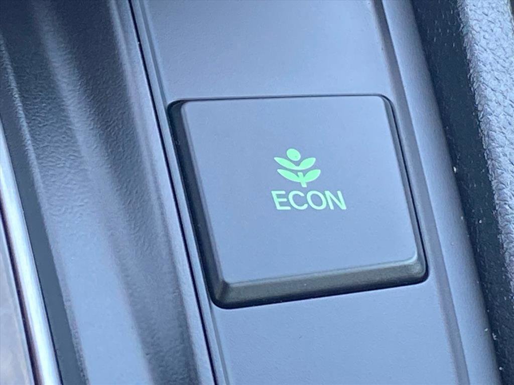 Used 2018 Honda CR-V Touring image 17