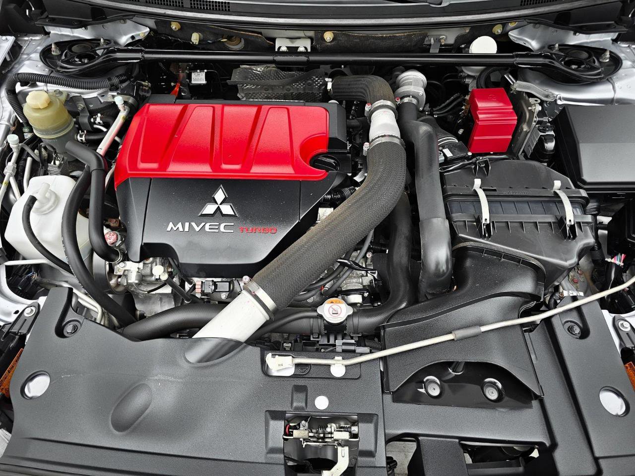 Used 2014 Mitsubishi Lancer Evolution GSR image 9