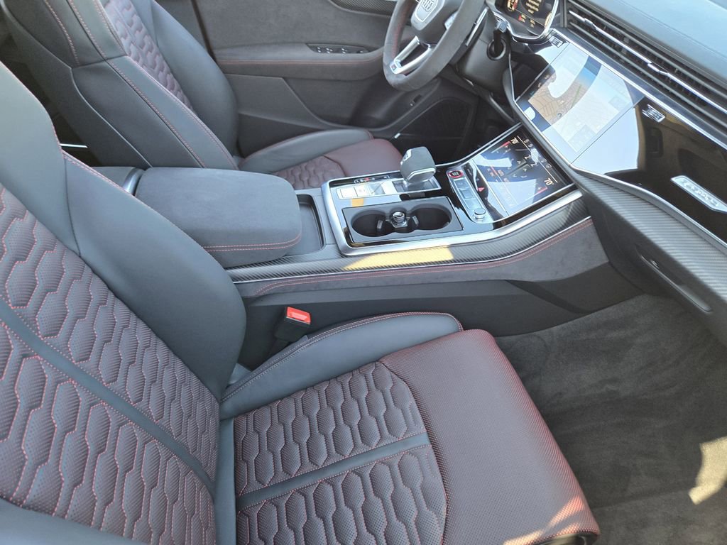 Used 2025 Audi RS Q8 performance image 15