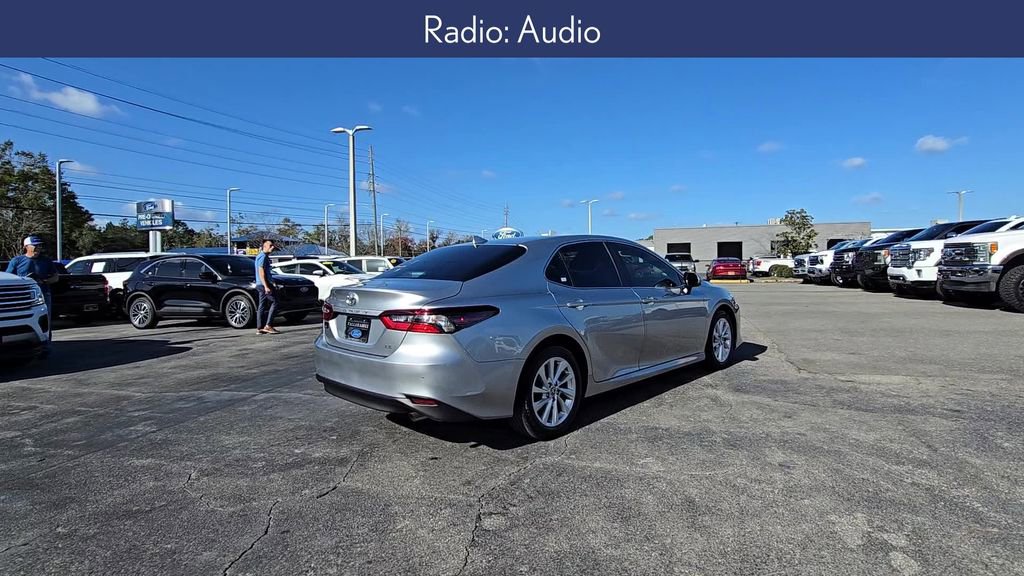 Used 2024 Toyota Camry LE image 5