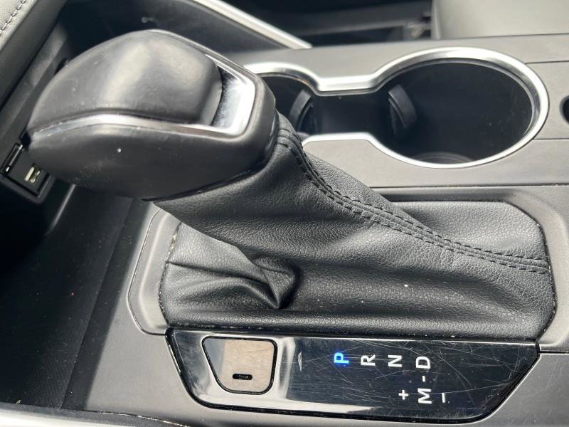 Used 2021 Toyota Highlander XLE image 18