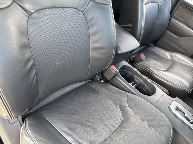 Used 2020 Nissan Frontier PRO-4X w/ Pro-4x Utility Package AWD/4WD image 26