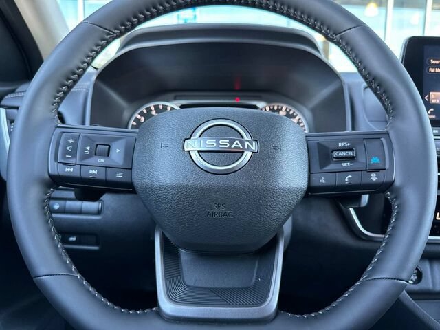 Used 2026 Nissan Rogue SV FWD image 25