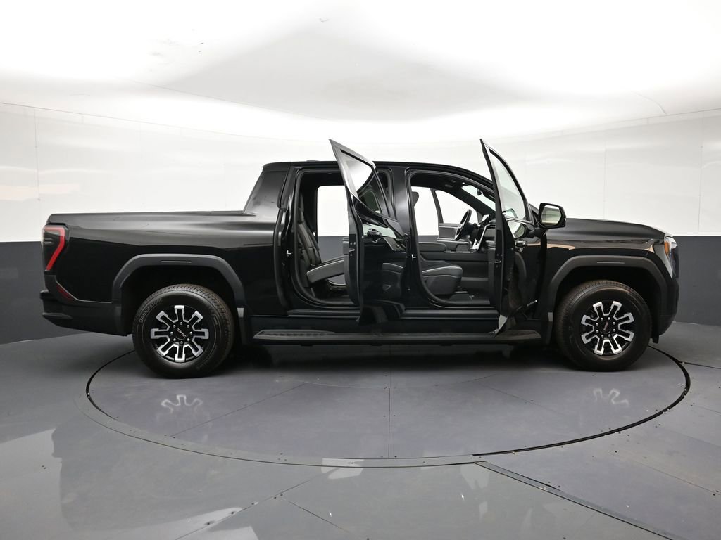 Used 2026 GMC Sierra EV Elevation image 32