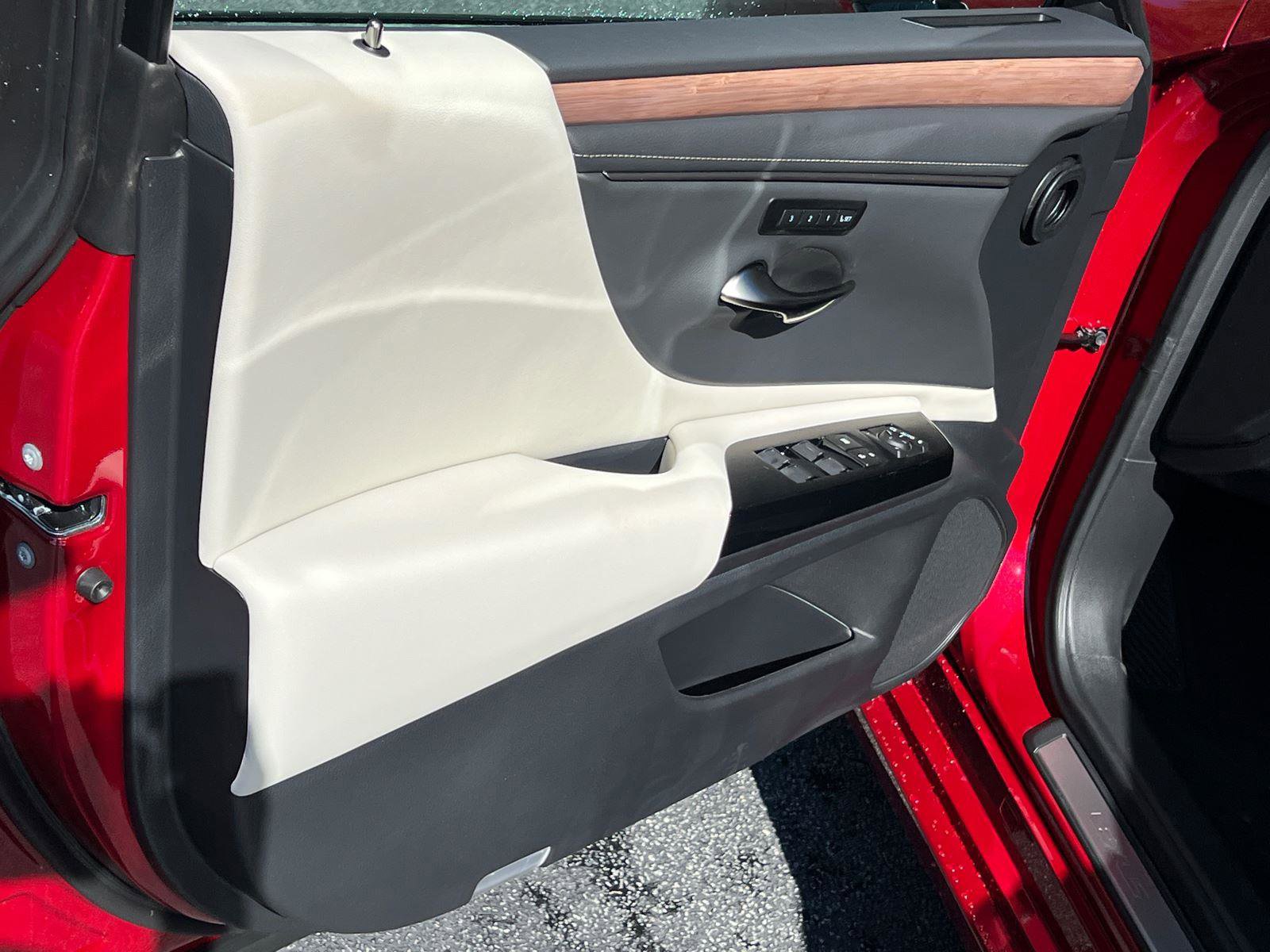 New 2025 Lexus ES 350 w/ Premium Package image 11