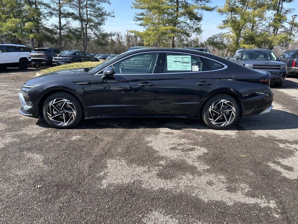 New 2026 Hyundai Sonata SEL FWD image 4