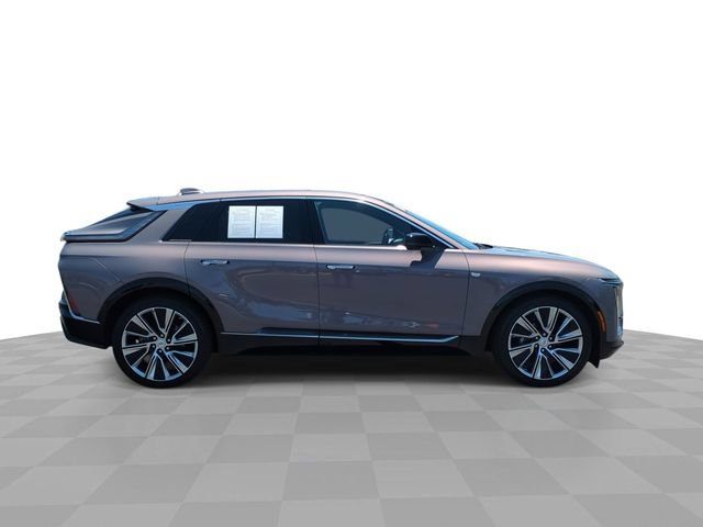 Certified 2024 Cadillac Lyriq Luxury RWD image 9