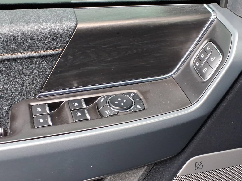 Used 2024 Ford F150 Lariat AWD/4WD image 38