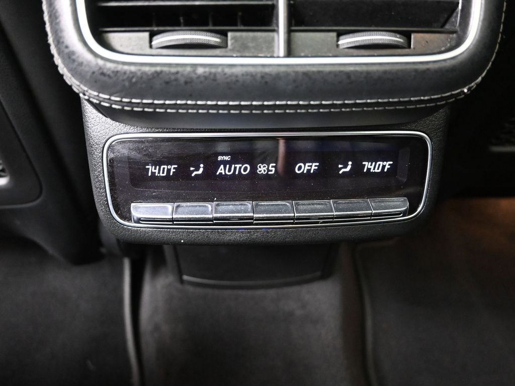 Used 2021 Mercedes-Benz GLS 580 4MATIC image 34