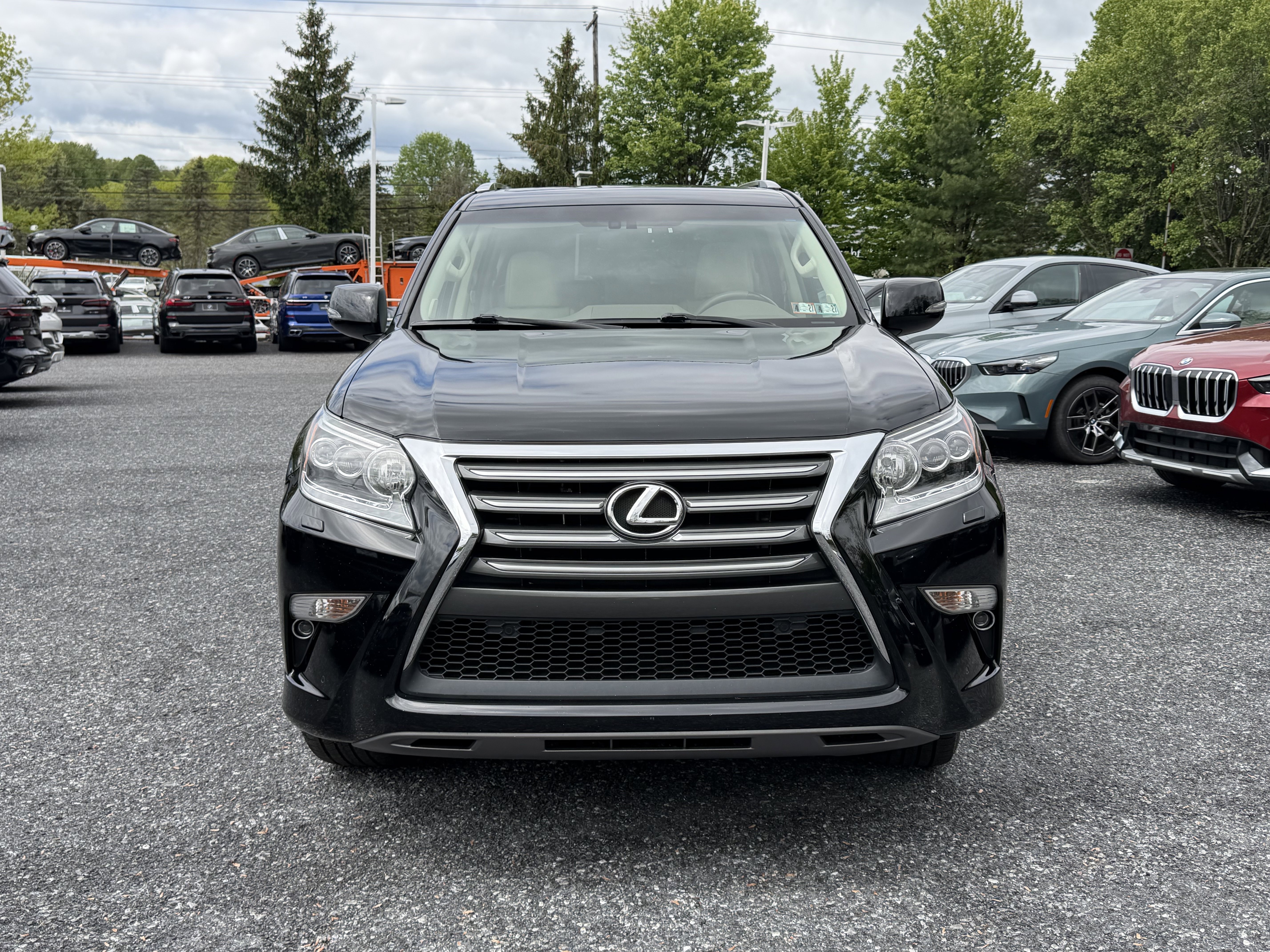 Used 2019 Lexus GX 460 Premium w/ Premium Package AWD/4WD image 2