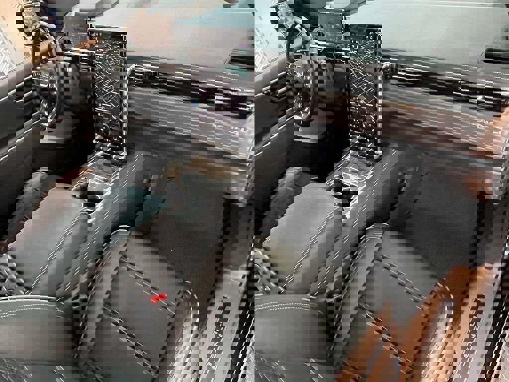 New 2025 GMC Sierra EV Denali image 29