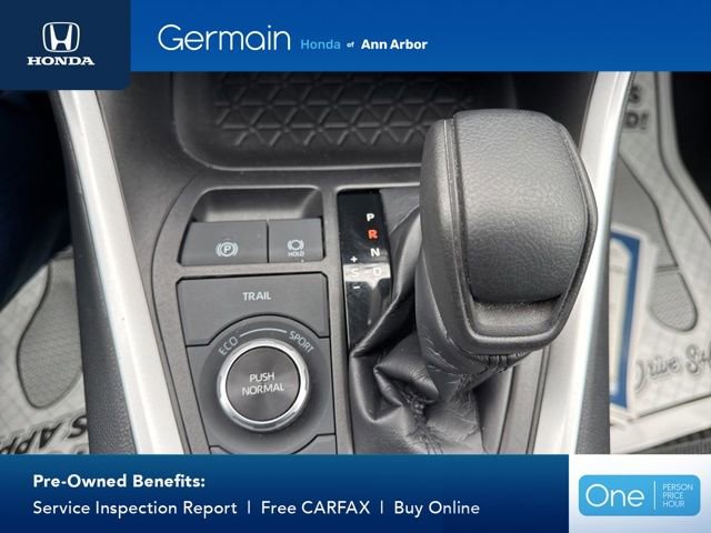 Used 2021 Toyota RAV4 LE image 28