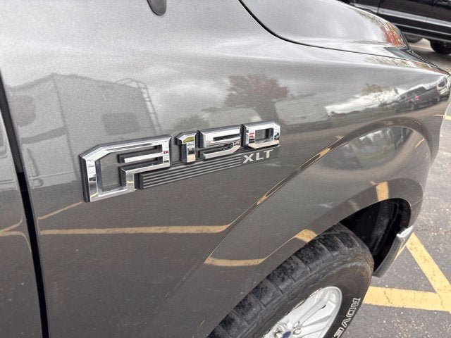 Used 2015 Ford F150 XLT w/ Equipment Group 301A Mid AWD/4WD image 4