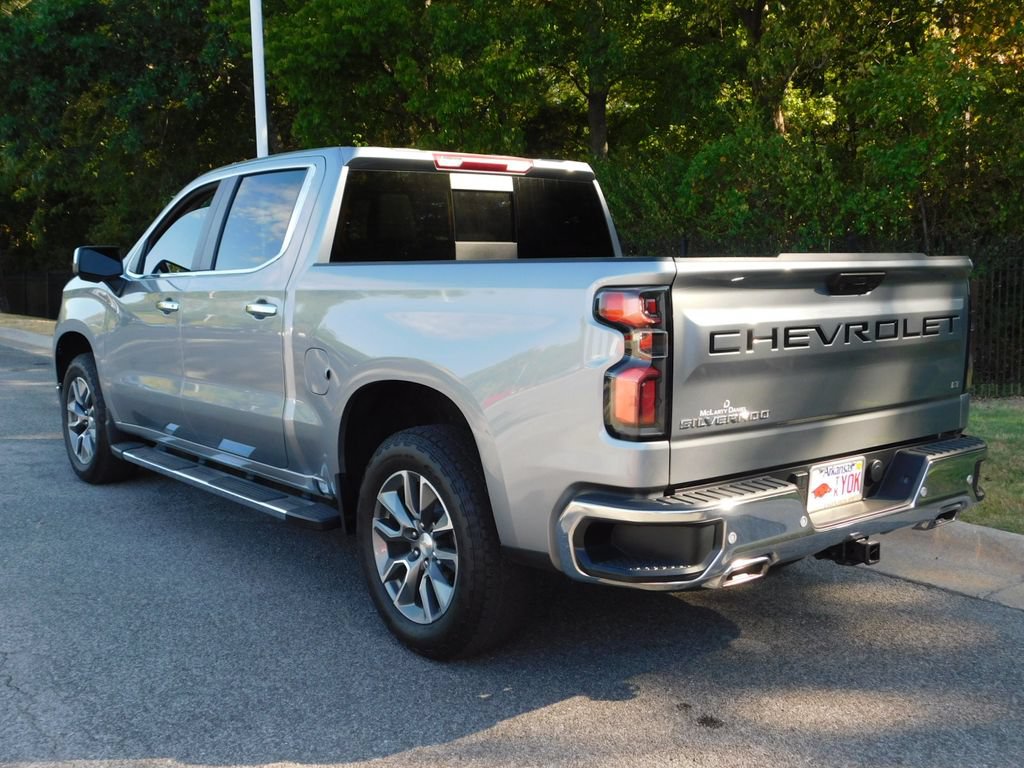 Used 2025 Chevrolet Silverado 1500 LT w/ Z71 Off-Road Package AWD/4WD image 9