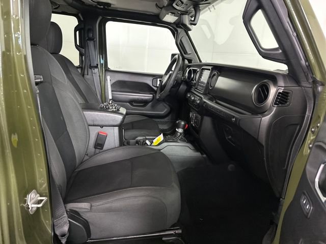 Used 2023 Jeep Wrangler Unlimited w/ Cold Weather Group image 28