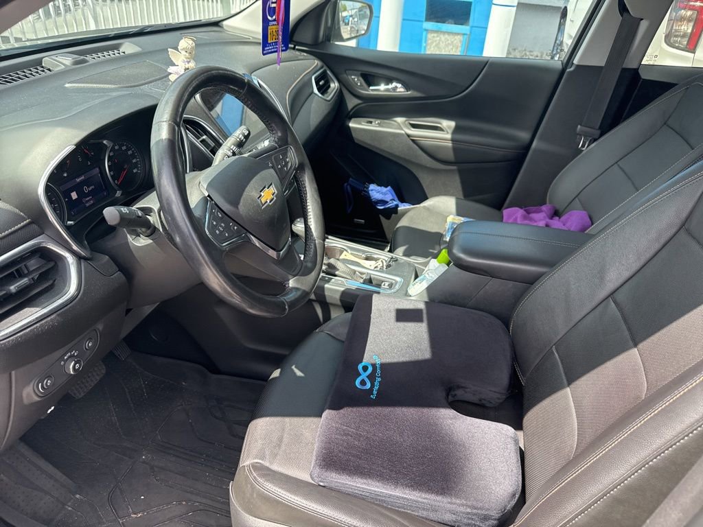 Used 2020 Chevrolet Equinox Premier image 16