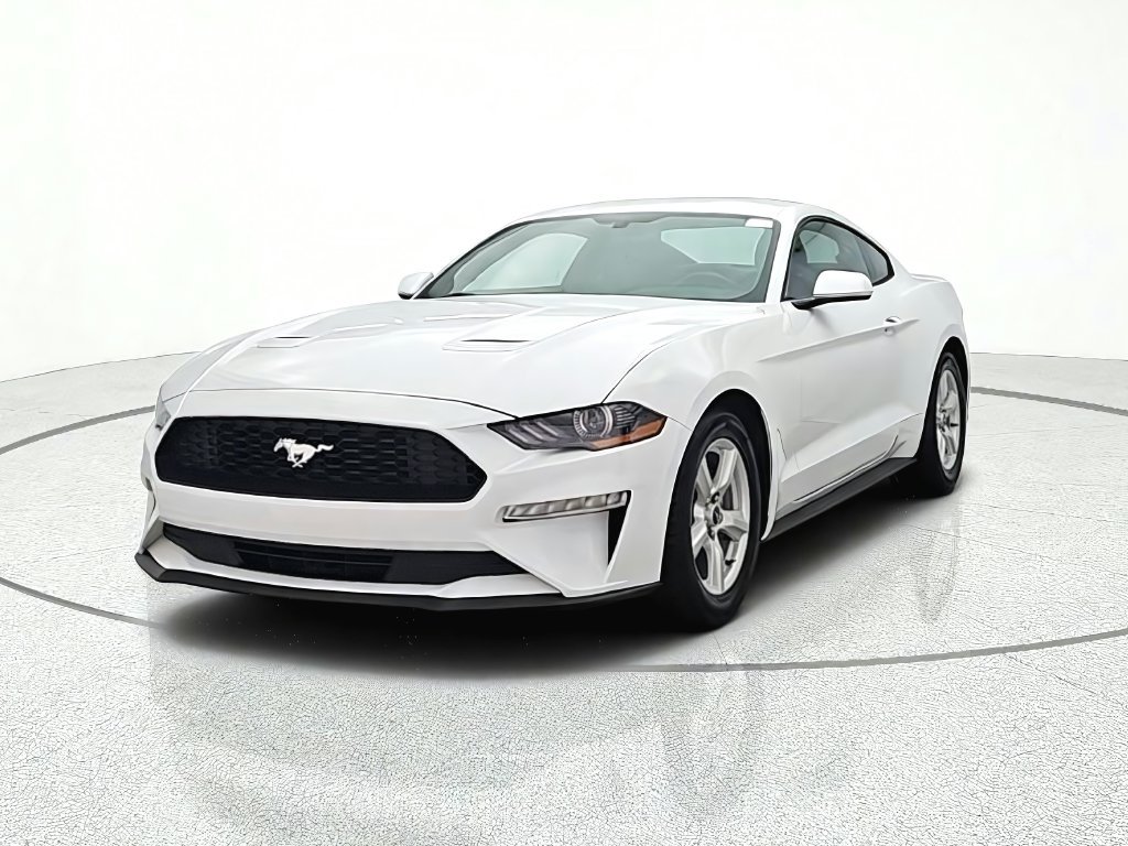 Used 2018 Ford Mustang Coupe RWD image 2