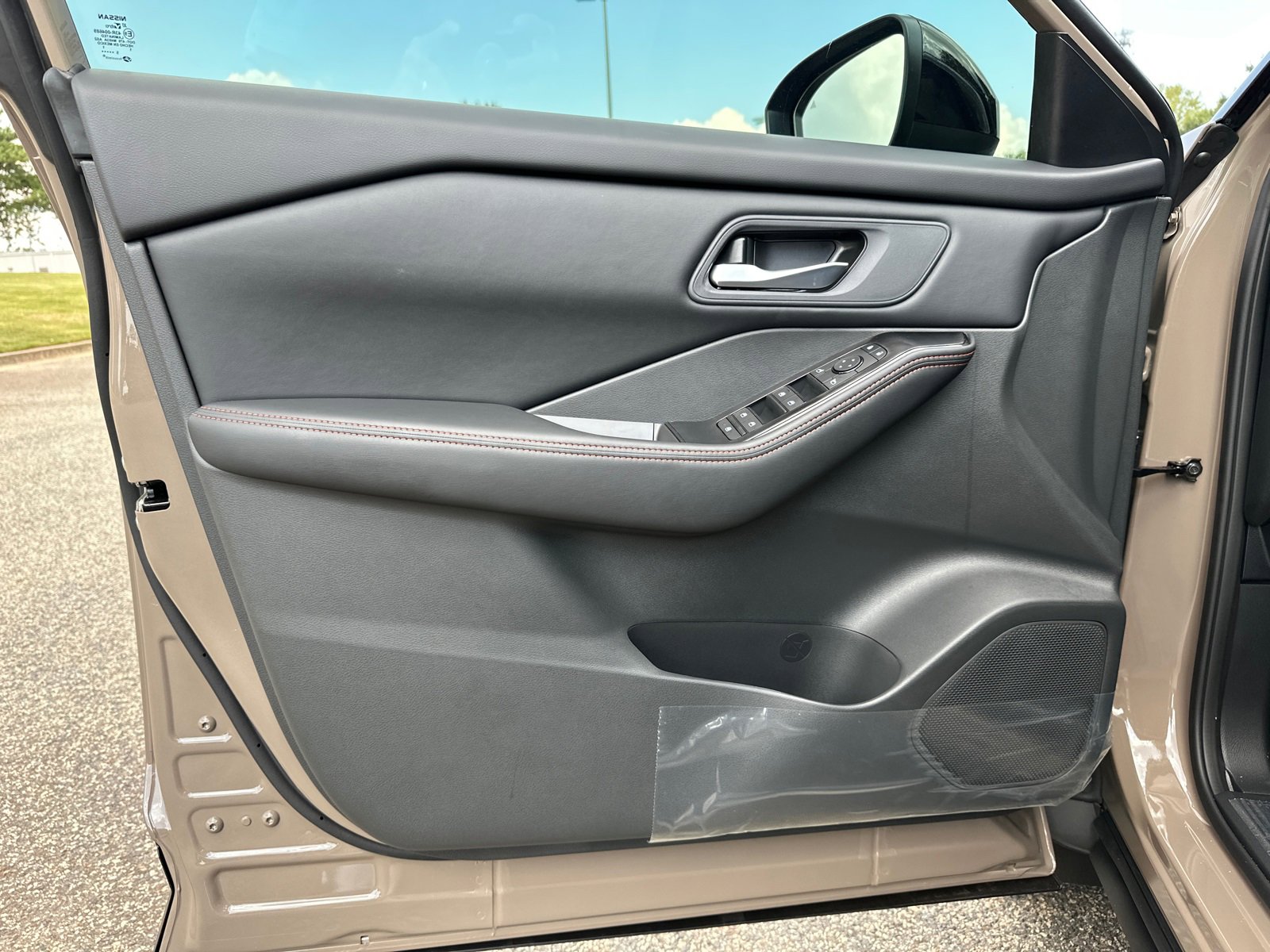 New 2026 Nissan Rogue SV image 10