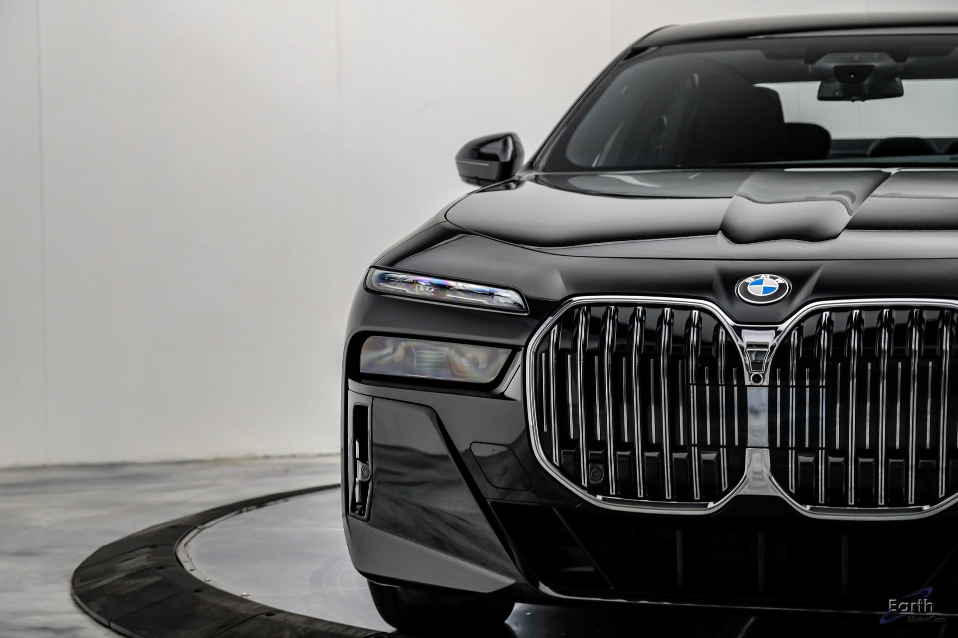 Used 2026 BMW 760i xDrive w/ Executive Package AWD/4WD image 30