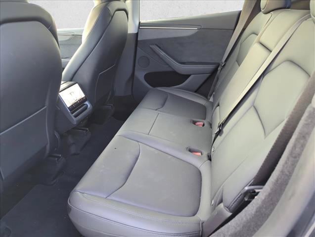 Used 2026 Tesla Model Y 2WD image 9