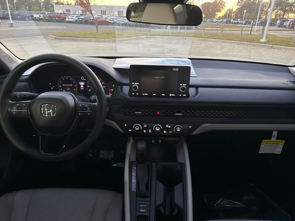 New 2025 Honda Accord SE image 27