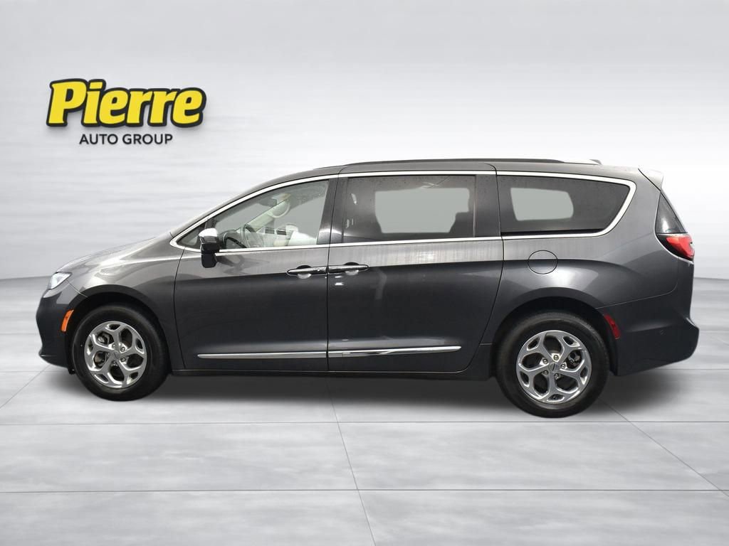 Used 2021 Chrysler Pacifica Limited w/ Premium & Safety Sphere Group AWD/4WD image 2