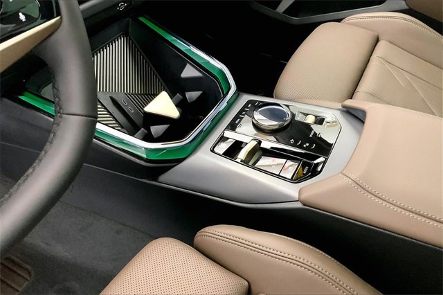 Used 2025 BMW X3 xDrive30i w/ Premium Package image 17