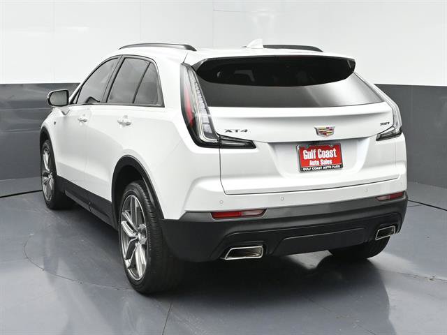 Used 2023 Cadillac XT4 Sport w/ Cold Weather Package FWD image 4
