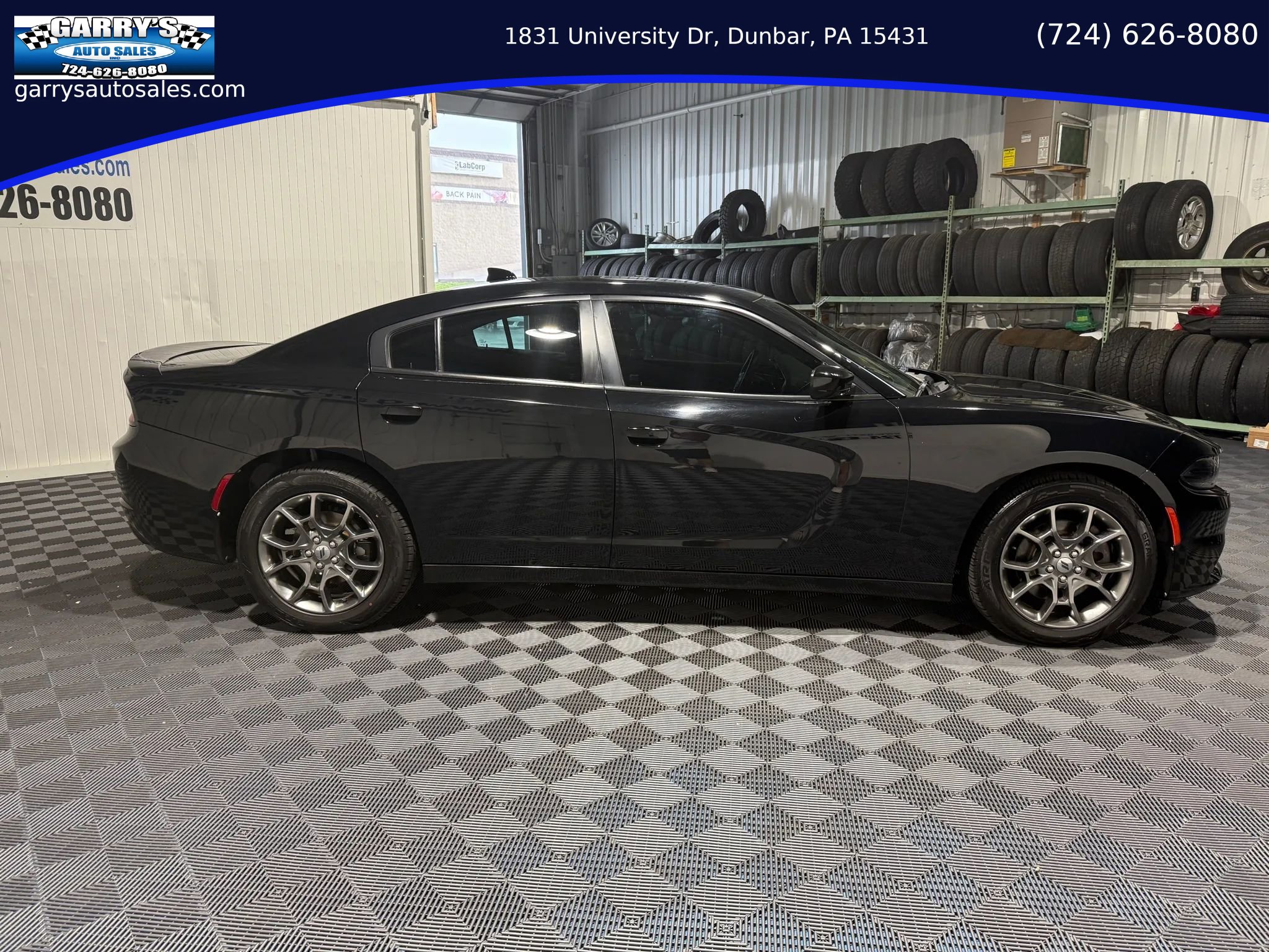 Used 2017 Dodge Charger SXT w/ Rallye Group image 4