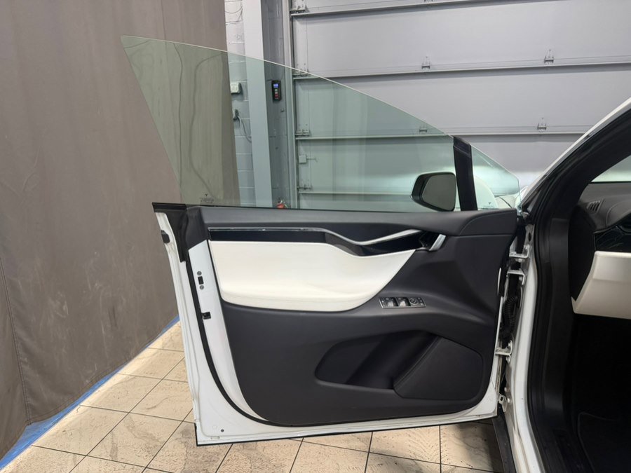 Used 2020 Tesla Model X Long Range AWD/4WD image 9