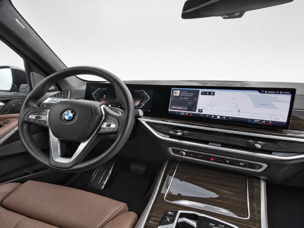 Certified 2024 BMW X5 xDrive40i w/ Premium Package AWD/4WD image 39
