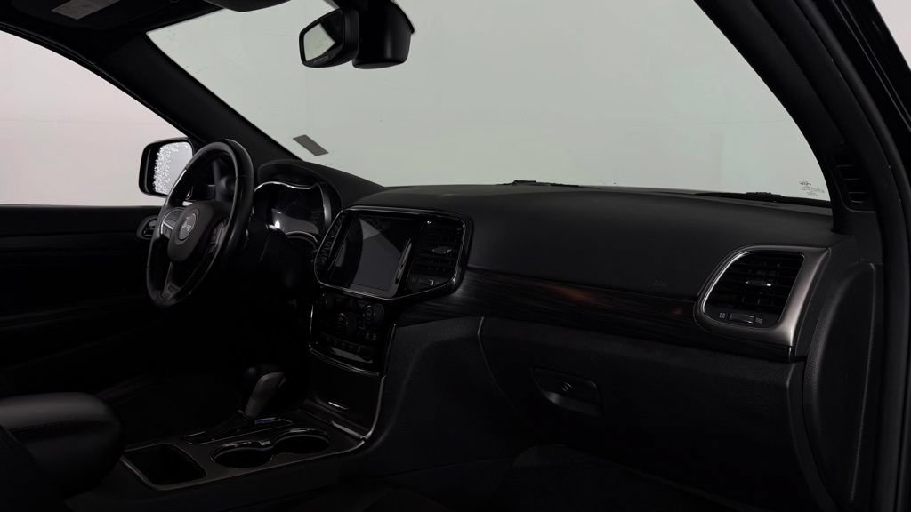 Used 2019 Jeep Grand Cherokee Altitude AWD/4WD image 35