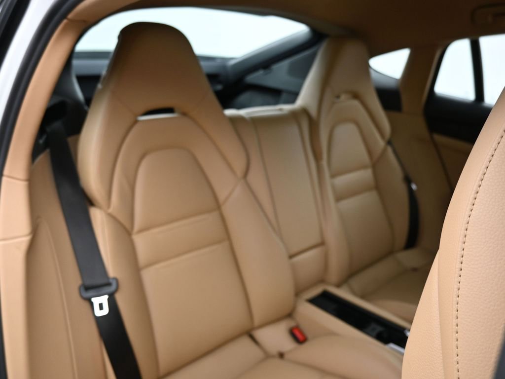 Used 2018 Porsche Panamera 4 image 28