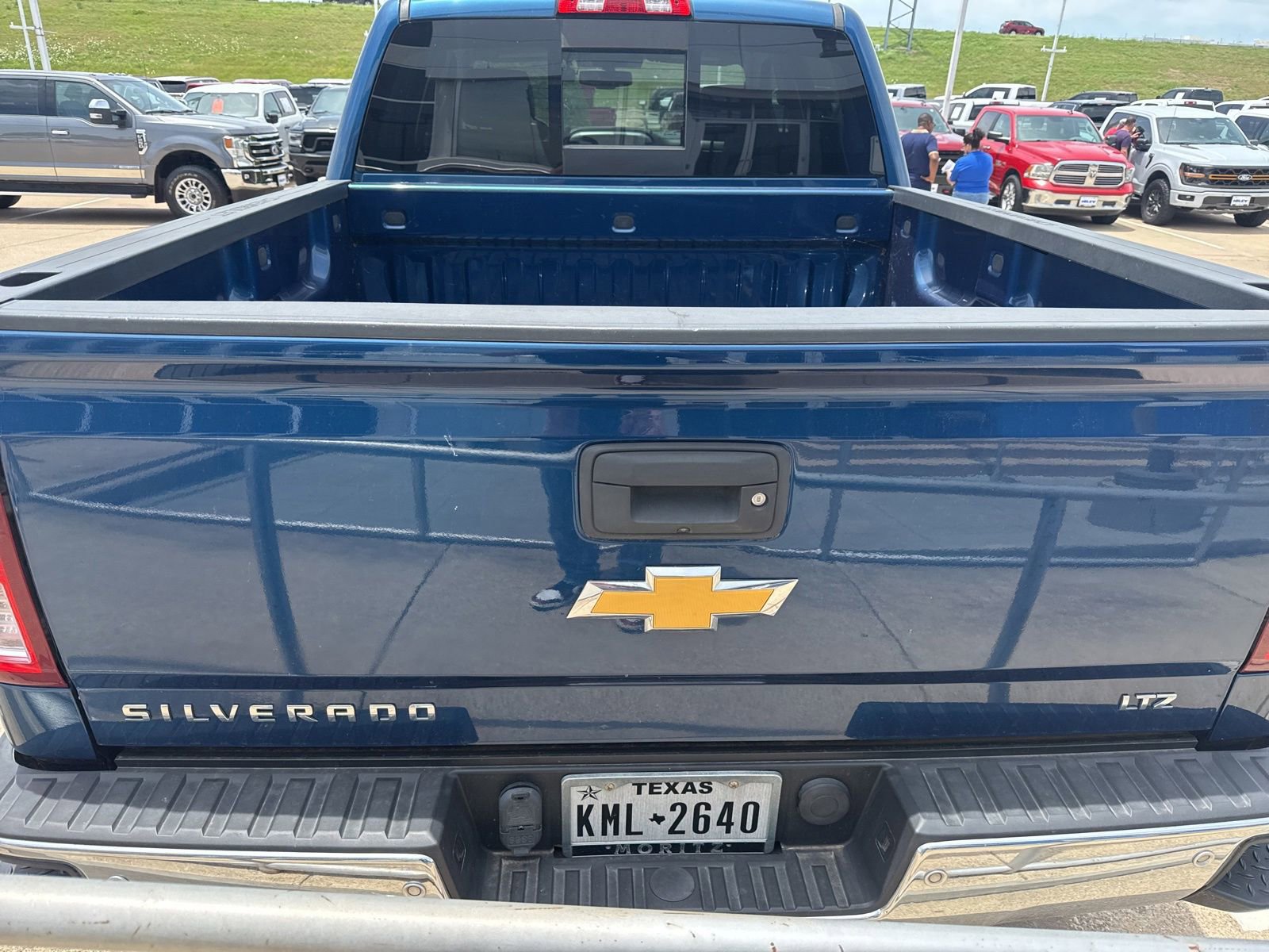 Used 2018 Chevrolet Silverado 1500 LTZ w/ Texas Edition AWD/4WD image 6