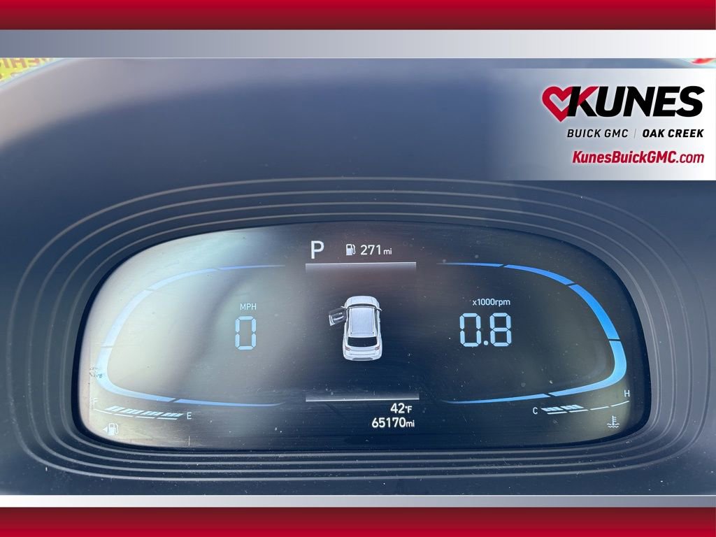 Used 2023 Hyundai Venue Limited w/ Cargo Package image 12