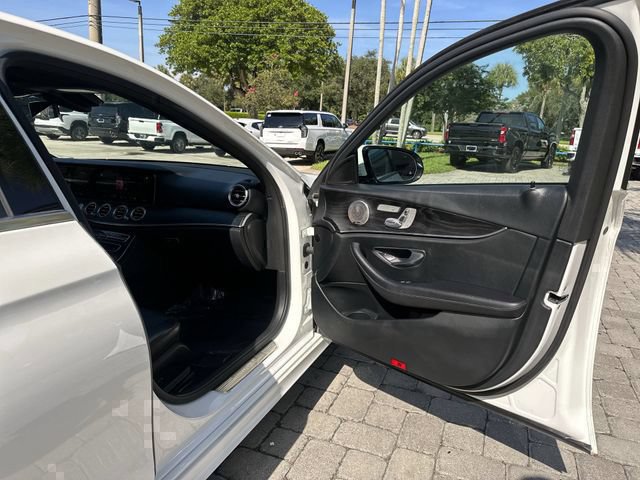 Used 2023 Mercedes-Benz E 350 4MATIC Sedan w/ Premium Package image 23