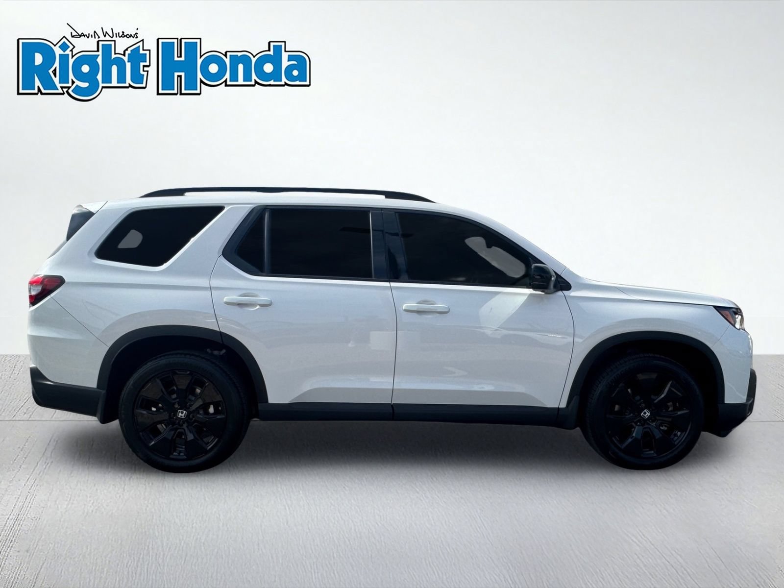 New 2026 Honda Pilot Black Edition image 7