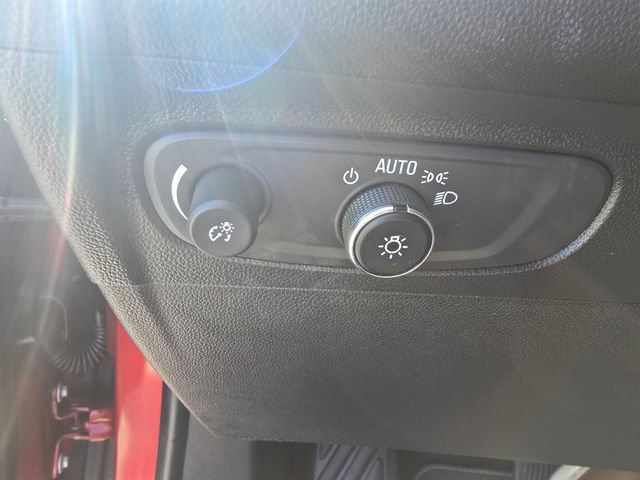 Used 2021 Buick Envision Essence w/ Sport Touring Package FWD image 26