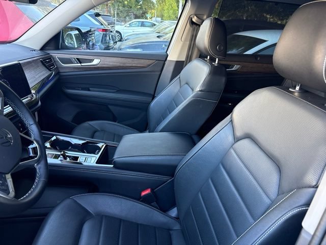 Certified 2025 Volkswagen Atlas SEL AWD/4WD image 7