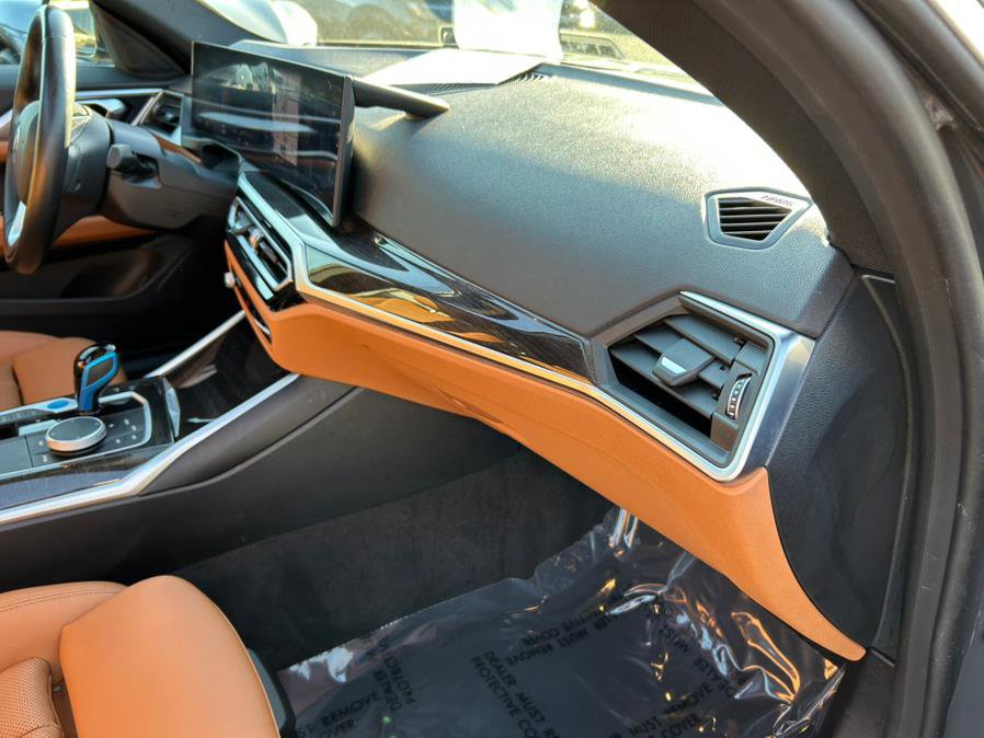 Used 2023 BMW i4 eDrive40 w/ Premium Package image 34