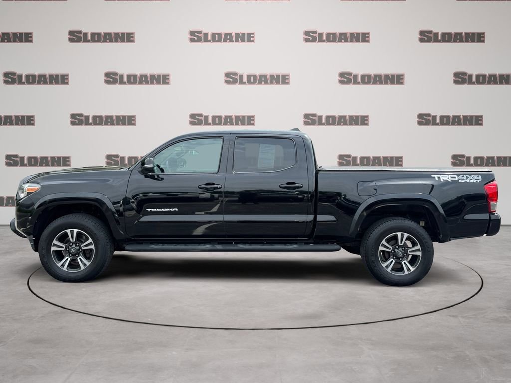 Used 2016 Toyota Tacoma TRD Sport w/ Towing Package AWD/4WD image 2