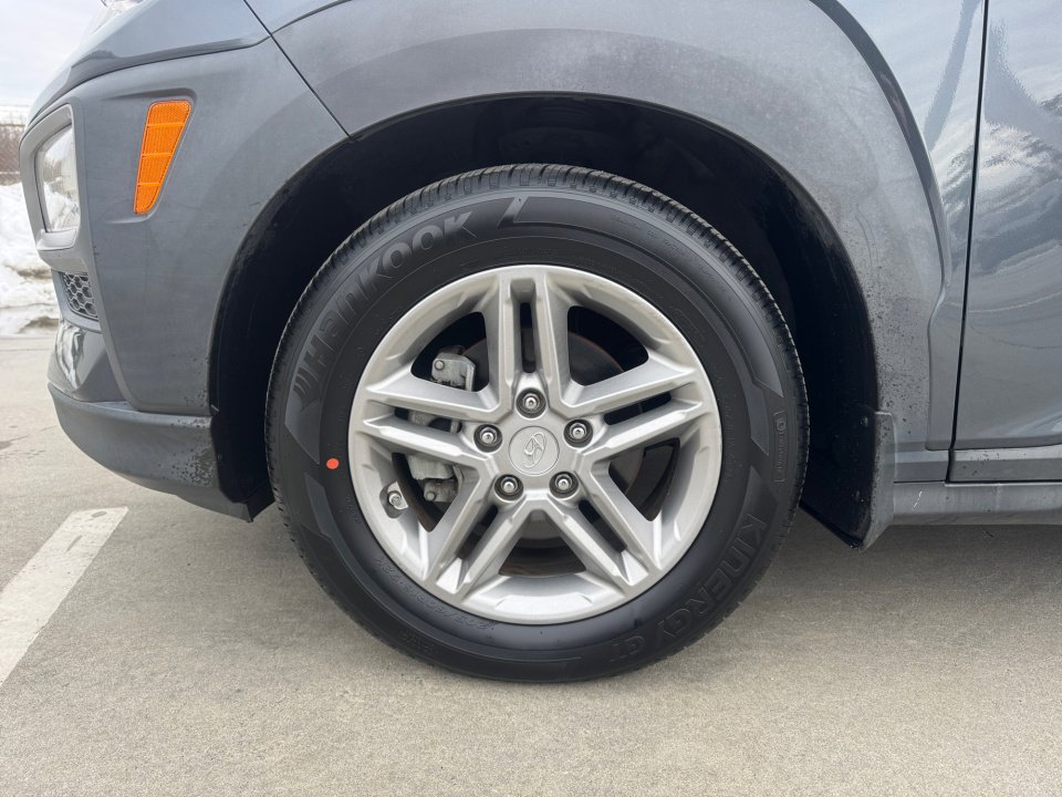 Used 2018 Hyundai Kona SE FWD image 31