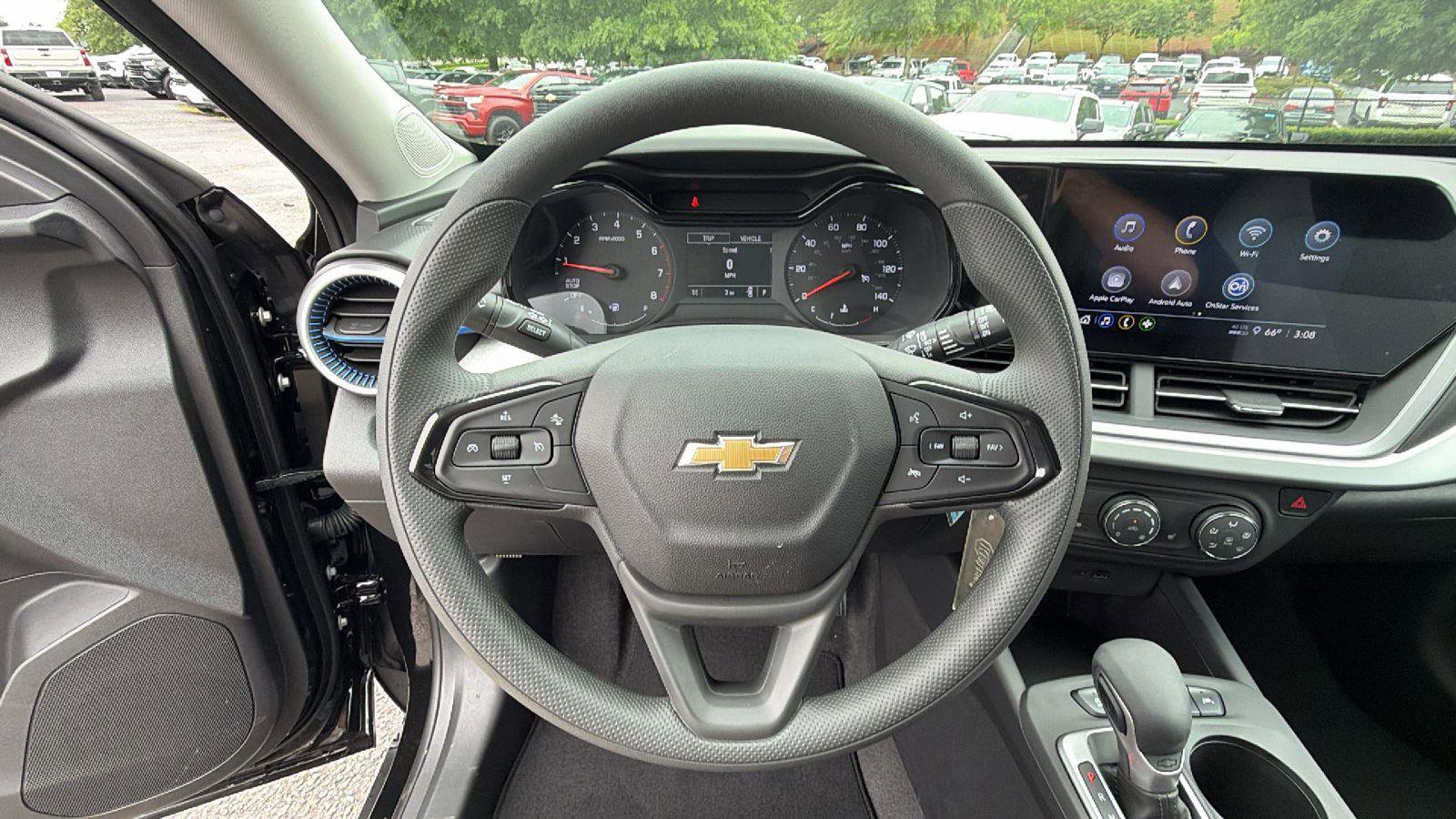 New 2026 Chevrolet Trax LS w/ LS Convenience Package FWD image 19