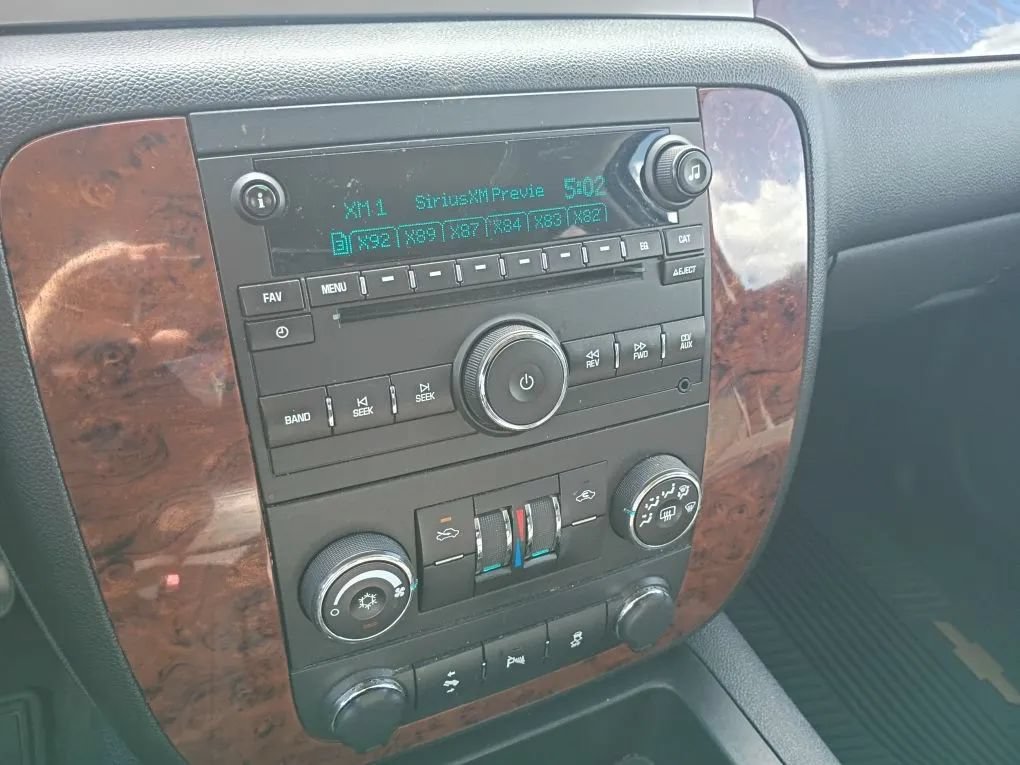 Used 2013 Chevrolet Avalanche LS w/ All-Star Edition RWD image 10