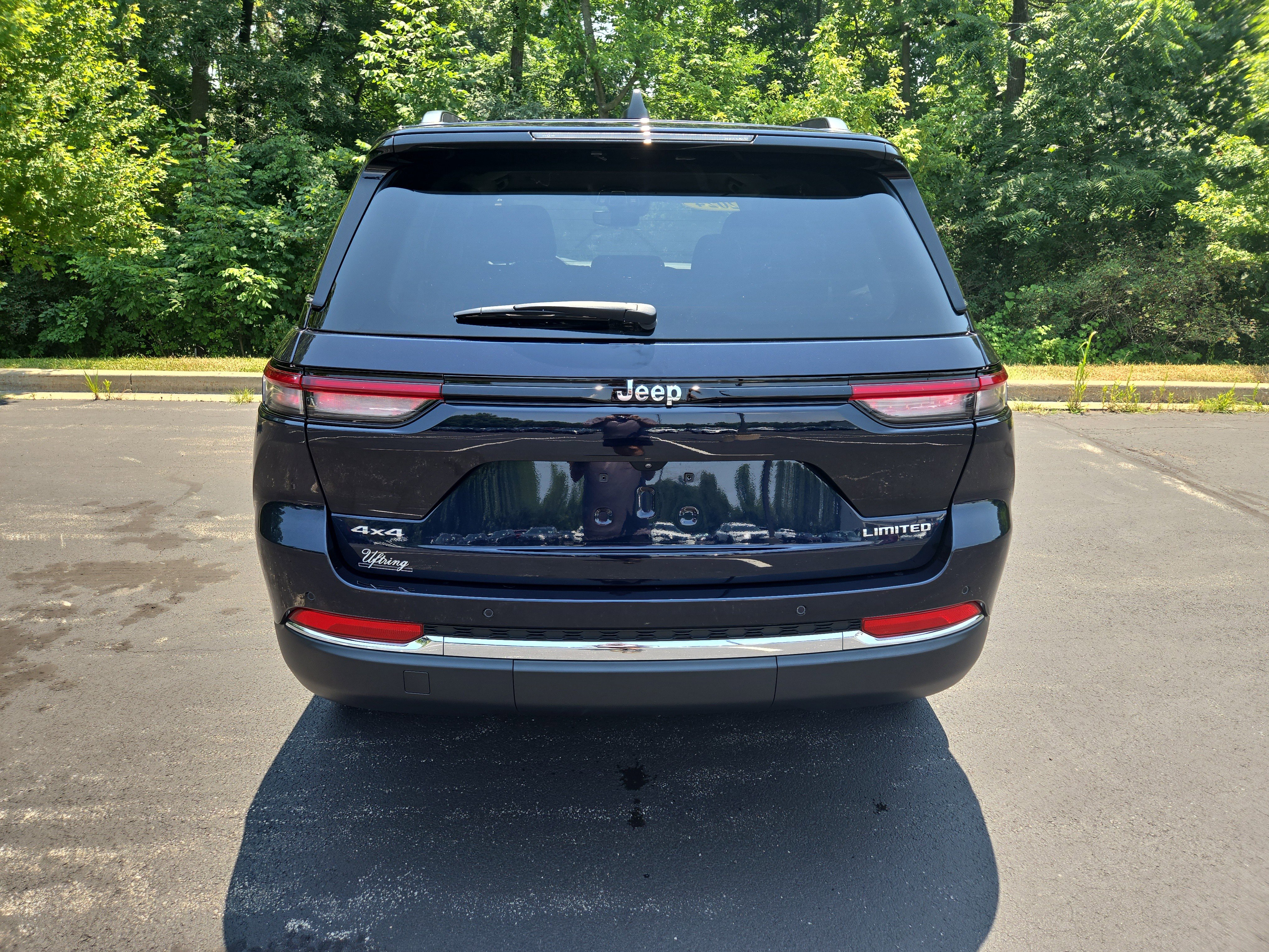 Used 2024 Jeep Grand Cherokee Limited image 8