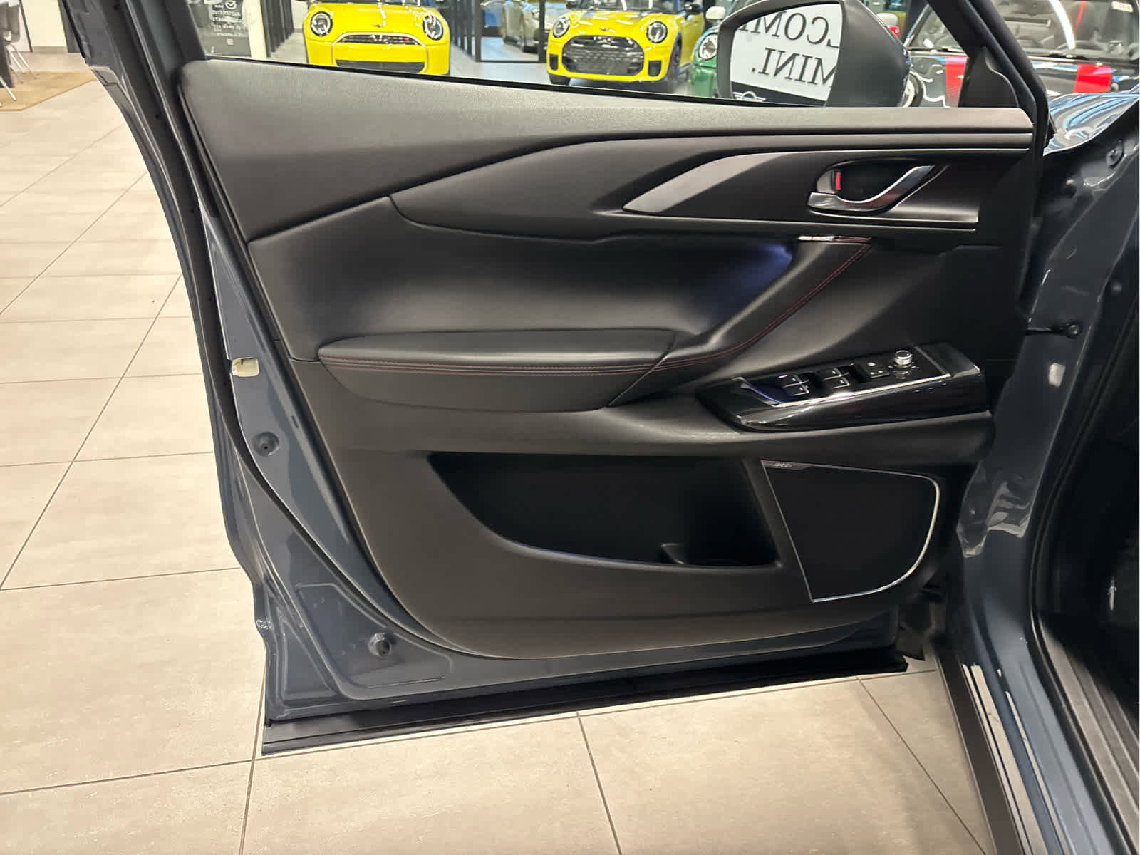 Used 2023 MAZDA CX-9 Carbon Edition image 15