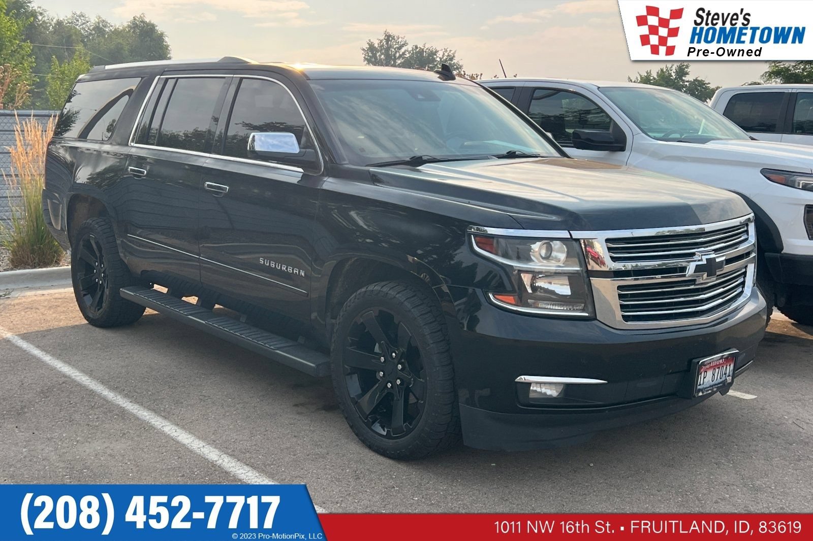Used 2017 Chevrolet Suburban Premier AWD/4WD image 1